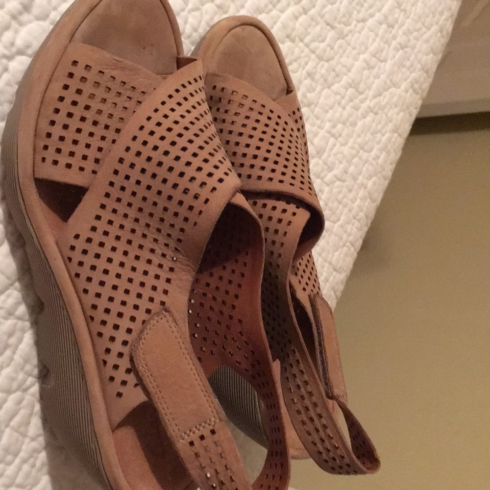 Clark’s tan suede perforated platform sandals